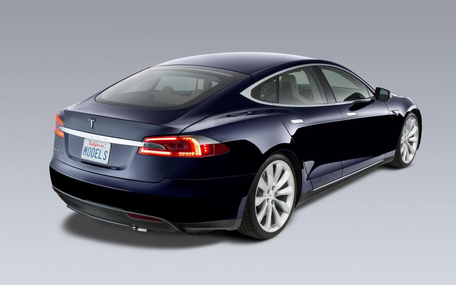  Tesla Model S 2012 года  (фото 85 из 88)